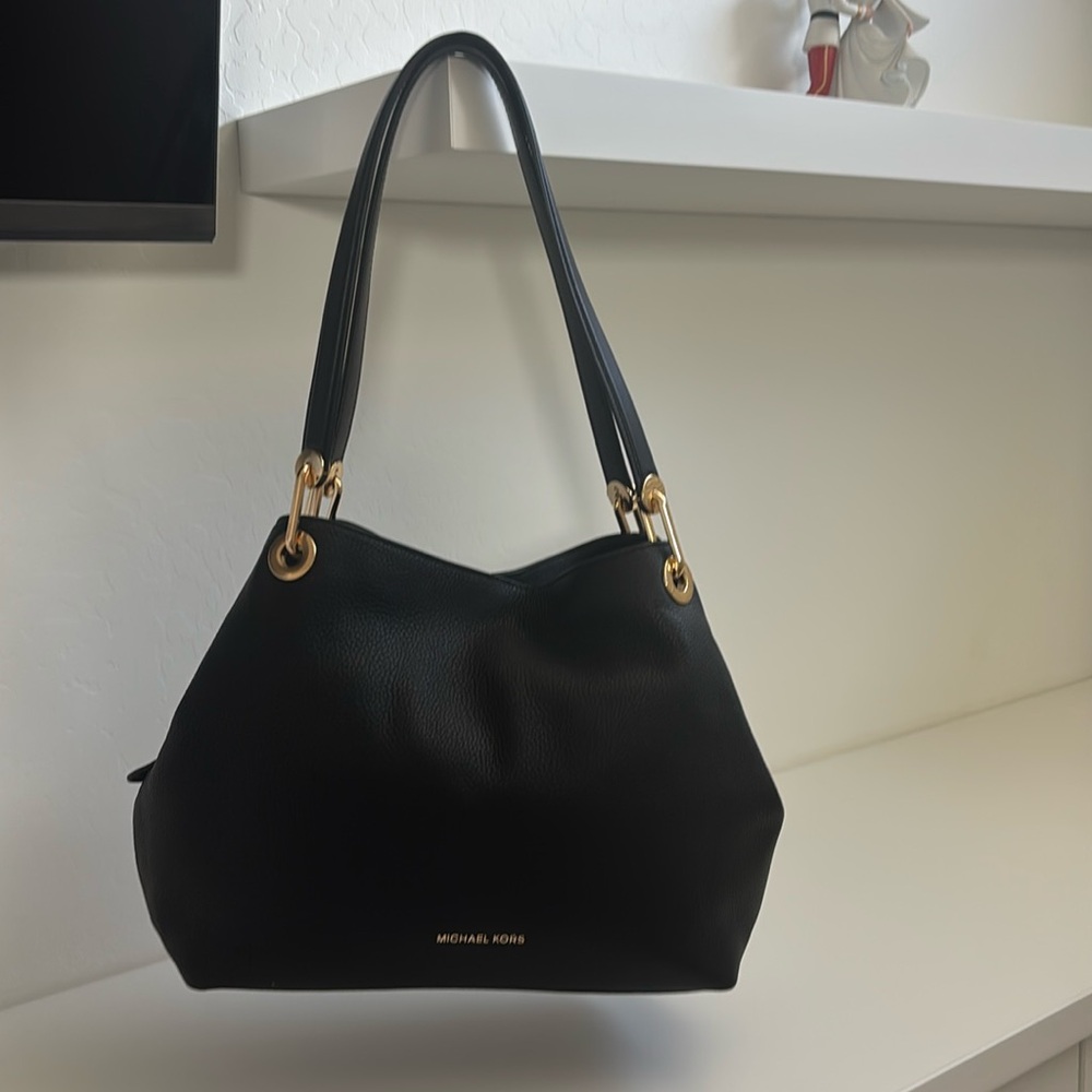 New condition Michael Kors bag. Black